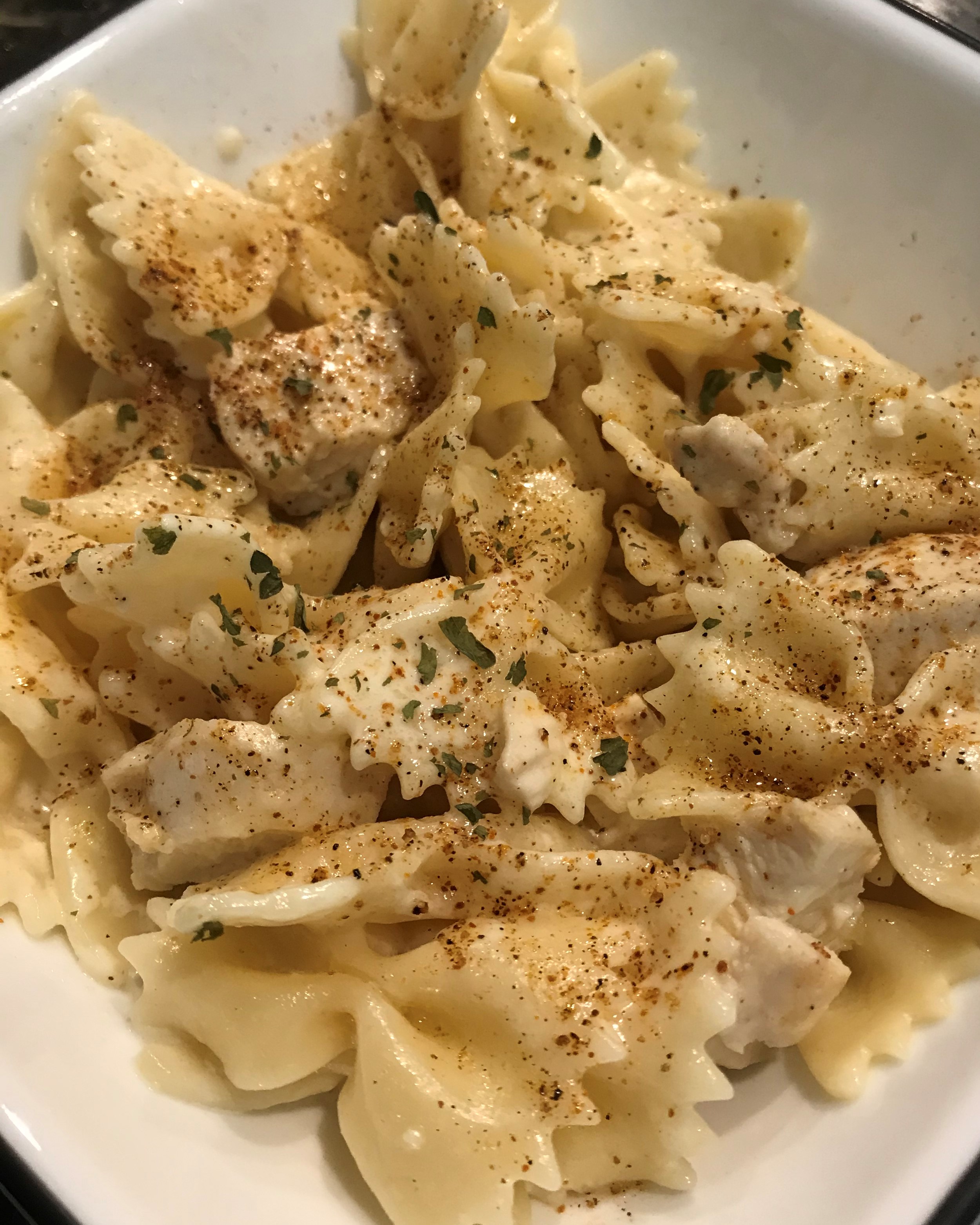 Food Edition: Chicken Cajun Alfredo