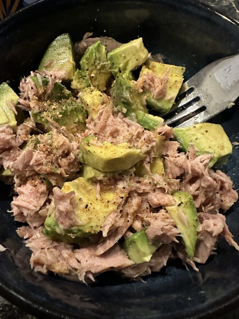 Food Edition: Avocado Tuna Bowl